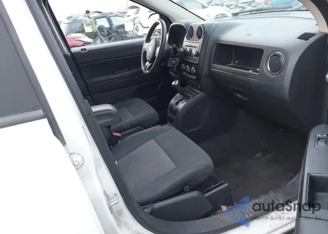 2012 Jeep Compass Latitude z USA, uszkodzony, nr VIN 1C4NJCEA7CD719782